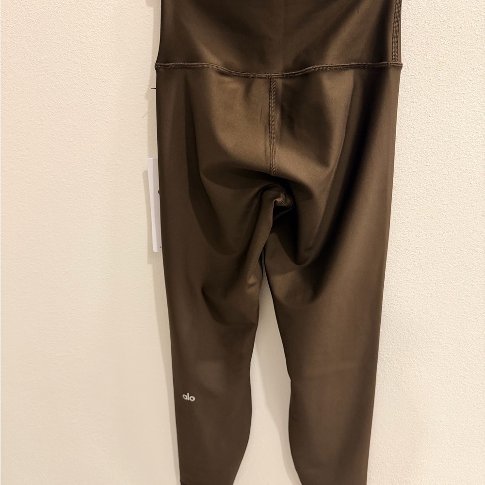 ALO Yoga Brown Activewear Set - Chocolate Tone - Picture 3 of 8